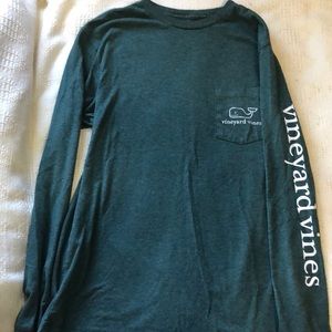 Vineyard vines Forest green long sleeve T-shirt.